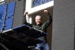 Amsterdam 12 maart 2018
Dries en Honoria Roelvink  verhuizen naar hun nieuwe appartement op de pc Hooftstraat