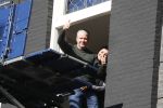 Amsterdam 12 maart 2018
Dries en Honoria Roelvink  verhuizen naar hun nieuwe appartement op de pc Hooftstraat