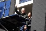 Amsterdam 12 maart 2018
Dries en Honoria Roelvink  verhuizen naar hun nieuwe appartement op de pc Hooftstraat