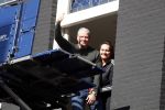 Amsterdam 12 maart 2018
Dries en Honoria Roelvink  verhuizen naar hun nieuwe appartement op de pc Hooftstraat