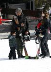 Lech/ Oberlech 25 februari 2018
Frank Rijkaard met zijn vrouw Stephanie Rijkaard en hun zoon in Lech