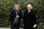 Leusden 6 maart 2018
Crematie Mies Bouwman in crematorium Leusden. Fred Oster met regisseur Bob ...