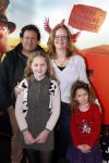 Amsterdam 11 februari 2018
Premiere Ted en het geheim van koning Midas in Pathe arena. Hilke Bierman met man en kinderen