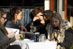 Amsterdam 21 februari 2018
Soy Kroon en Holly Brtood op terras met stylist Tommie Driessen