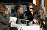 Amsterdam 21 februari 2018
Soy Kroon en Holly Brtood op terras met stylist Tommie Driessen