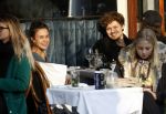Amsterdam 21 februari 2018
Soy Kroon en Holly Brtood op terras met stylist Tommie Driessen