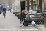 Amsterdam 9 februari 2018
Actrice Ilse Warringa ( de luizenmoeder) haalt haar dochter op op school.