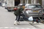 Amsterdam 9 februari 2018
Actrice Ilse Warringa ( de luizenmoeder) haalt haar dochter op op school.