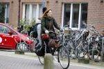 Amsterdam 9 februari 2018
Actrice Ilse Warringa ( de luizenmoeder) haalt haar dochter op op school.