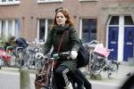 Amsterdam 9 februari 2018
Actrice Ilse Warringa ( de luizenmoeder) haalt haar dochter op op school.