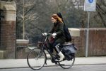 Amsterdam 9 februari 2018
Actrice Ilse Warringa ( de luizenmoeder) haalt haar dochter op op school.