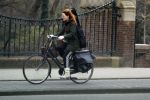 Amsterdam 9 februari 2018
Actrice Ilse Warringa ( de luizenmoeder) haalt haar dochter op op school.