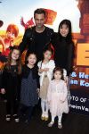 Amsterdam 11 februari 2018
Premiere Ted en het geheim van koning Midas in Pathe arena. jan Kooijman met vrouw kinderen en vriendinnetjes