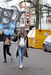 Amsterdam 11 maart 2018
Kim Kotter zwanger met blauwe ballonnen