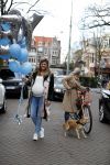 Amsterdam 11 maart 2018
Kim Kotter zwanger met blauwe ballonnen
