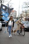 Amsterdam 11 maart 2018
Kim Kotter zwanger met blauwe ballonnen