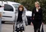 Leusden 6 maart 2018
Crematie Mies Bouwman in crematorium Leusden. Liesbeth List met dochter Elisah en schoonzoon