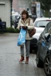 Amsterdam 19 februari 2018 
Linda v Dijck doet  boodschappen op de cornelis schuytstraat
