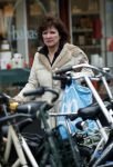 Amsterdam 19 februari 2018 
Linda v Dijck doet  boodschappen op de cornelis schuytstraat