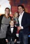 Amsterdam 11 februari 2018
Premiere Ted en het geheim van koning Midas in Pathe arena. Lodewijk Hoekstra met zijn zwangere vriendin en zijn kinderen