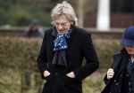 Leusden 6 maart 2018
Crematie Mies Bouwman in crematorium Leusden. Mathijs v Nieuwkerk met Marc Marie Huybregts