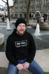 Amsterdam 9 maart 2018
Michel de man die een probleem heeft met Patricia Paay. Hij draagt een trui van eendevanger