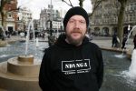 Amsterdam 9 maart 2018
Michel de man die een probleem heeft met Patricia Paay. Hij draagt een trui van eendevanger
