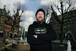 Amsterdam 9 maart 2018
Michel de man die een probleem heeft met Patricia Paay. Hij draagt een trui van eendevanger