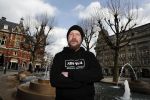 Amsterdam 9 maart 2018
Michel de man die een probleem heeft met Patricia Paay. Hij draagt een trui van eendevanger