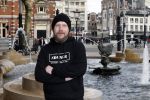 Amsterdam 9 maart 2018
Michel de man die een probleem heeft met Patricia Paay. Hij draagt een trui van eendevanger