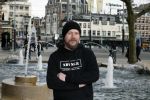 Amsterdam 9 maart 2018
Michel de man die een probleem heeft met Patricia Paay. Hij draagt een trui van eendevanger