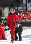 Lech/ Oberlech 25 februari 2018
Nikkie Plessen en haar man Ruben Bontekoe zij met hun kinderen op vakantie in Oberlech