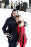 Lech/ Oberlech 25 februari 2018
Nikkie Plessen en haar man Ruben Bontekoe zij met hun kinderen op vakantie in Oberlech