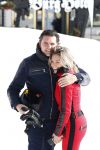 Lech/ Oberlech 25 februari 2018
Nikkie Plessen en haar man Ruben Bontekoe zij met hun kinderen op vakantie in Oberlech