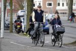 Amsterdam 5 maart 2018 
Patrick Stoof met zijn dochter op de fiets in Amsterdam
