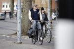 Amsterdam 5 maart 2018 
Patrick Stoof met zijn dochter op de fiets in Amsterdam