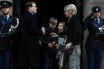 Amsterdam 3 februari 2018 
Prinses Beatrix viert haar 80e verjaardag in het paleis op de dam.
Prins Constantijn, Prinses Laurentien, Gravin Eloise, Graaf Claus Casimir en Gravin Leonore arriveren bij het Koninklijk Paleis op de Dam