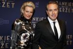 Amsterdam 5 maart 2018
Premiere bankier van het verzet in het de Lemar theater. Richard Kemper met zijn vrouw