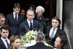 Rotterdam 20 februari 2018
Dienst voor overlijden /begrafenis Ruud Lubbers in de Laurentius Elisabeth Kathedraal. Kleinkinderen dragen de kist