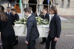 Rotterdam 20 februari 2018
Dienst voor overlijden /begrafenis Ruud Lubbers in de Laurentius Elisabeth Kathedraal. Kleinkinderen dragen de kist