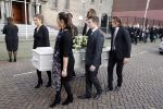 Rotterdam 20 februari 2018
Dienst voor overlijden /begrafenis Ruud Lubbers in de Laurentius Elisabeth Kathedraal. Kleinkinderen dragen de kist
