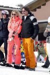 Wargain 1 maart 2018
Sonja Bakker en haar vriend  Barry van Suijdam en zoontje Bram op ski vakantie.