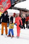 Wargain 1 maart 2018
Sonja Bakker en haar vriend  Barry van Suijdam en zoontje Bram op ski vakantie.