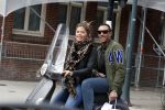 Amsterdam 12 maart 2018
Stephanie Tency met haar compagnon op de scooter