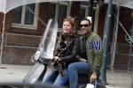 Amsterdam 12 maart 2018
Stephanie Tency met haar compagnon op de scooter