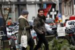 Amsterdam 19 december 2017
Twan Huys en zijn vrouw op de Utrechtsestraat