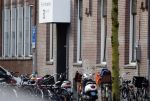 Amsterdam 15 februari 2018 
Chantal janzen met man Marco en zoon naar verloskundigenpraktijk