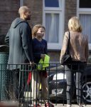 Amsterdam 27 februari 2019
Alain Clark en .. halen zijn zoontje op van school.