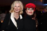 Amsterdam 3 maart 2019
Modeshow Paul Schulten in het Okura. Ans Markus met een vriendin
