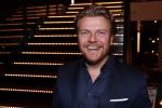 Zaandag 4 februari 2019
PremiÃ¨re Laten we eerlijk zijn in het zaantheater. Bastiaan en Tooske Ragas